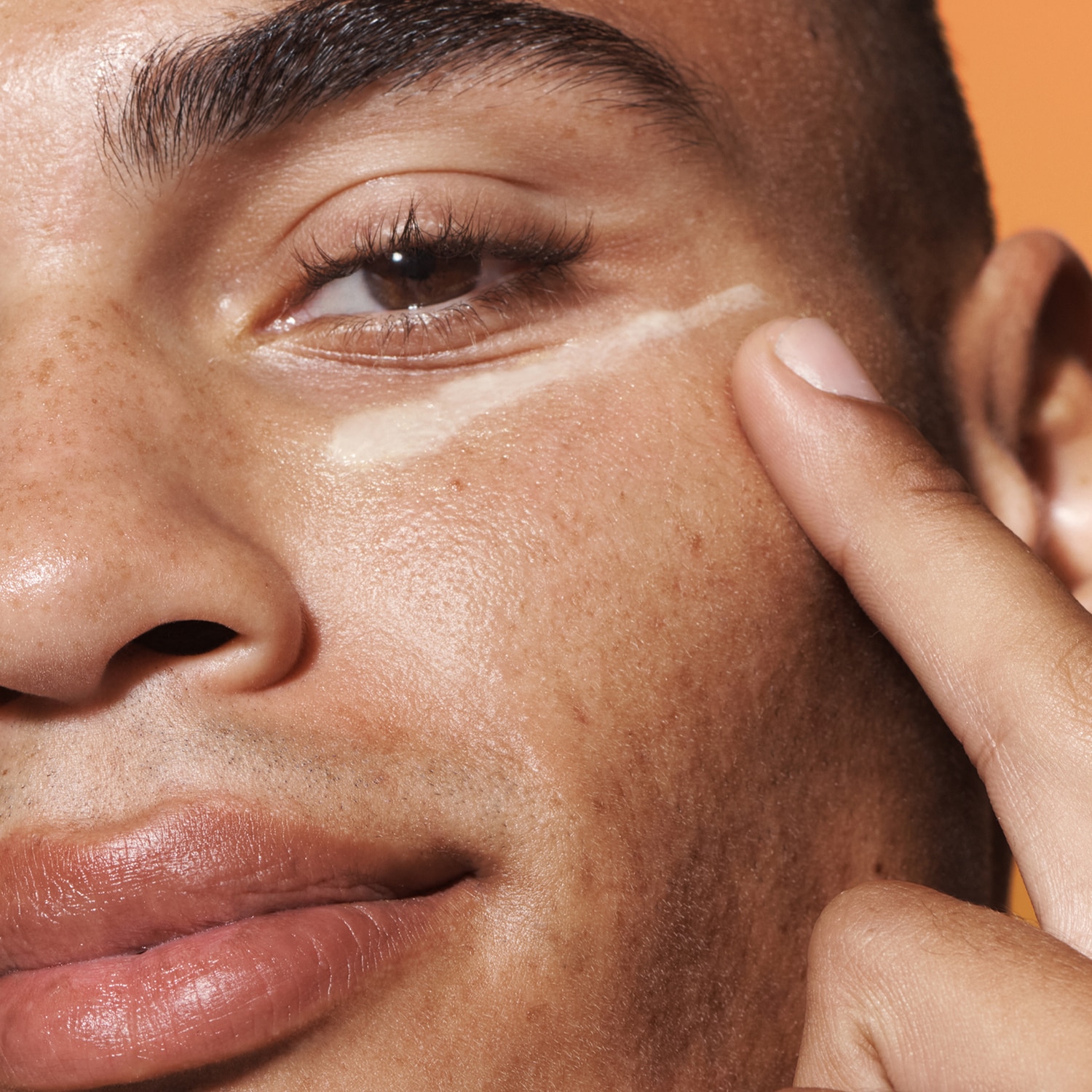 E.L.F. SKIN BRIGHT & BREW-TIFUL EYE CREAM (CREMA PARA CONTORNO DE OJOS)